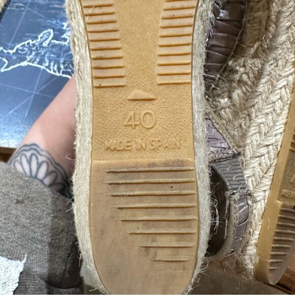Vidorreta Wedge Espadrille Sandals – EU 40 / US 9
Made in Spain - Picture 10 of 12